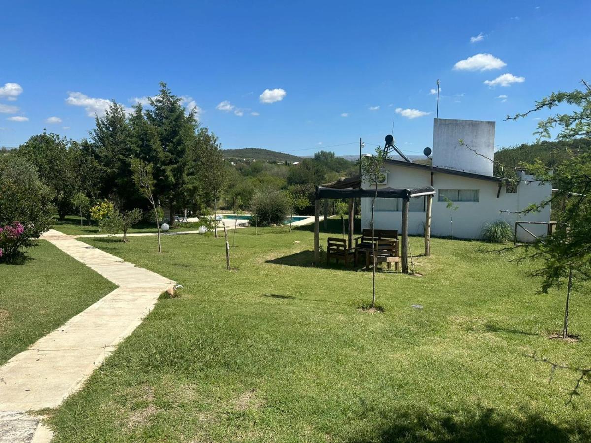 El Rincon De Jose Luis - Cabanas Y Restaurante Tanti Buitenkant foto