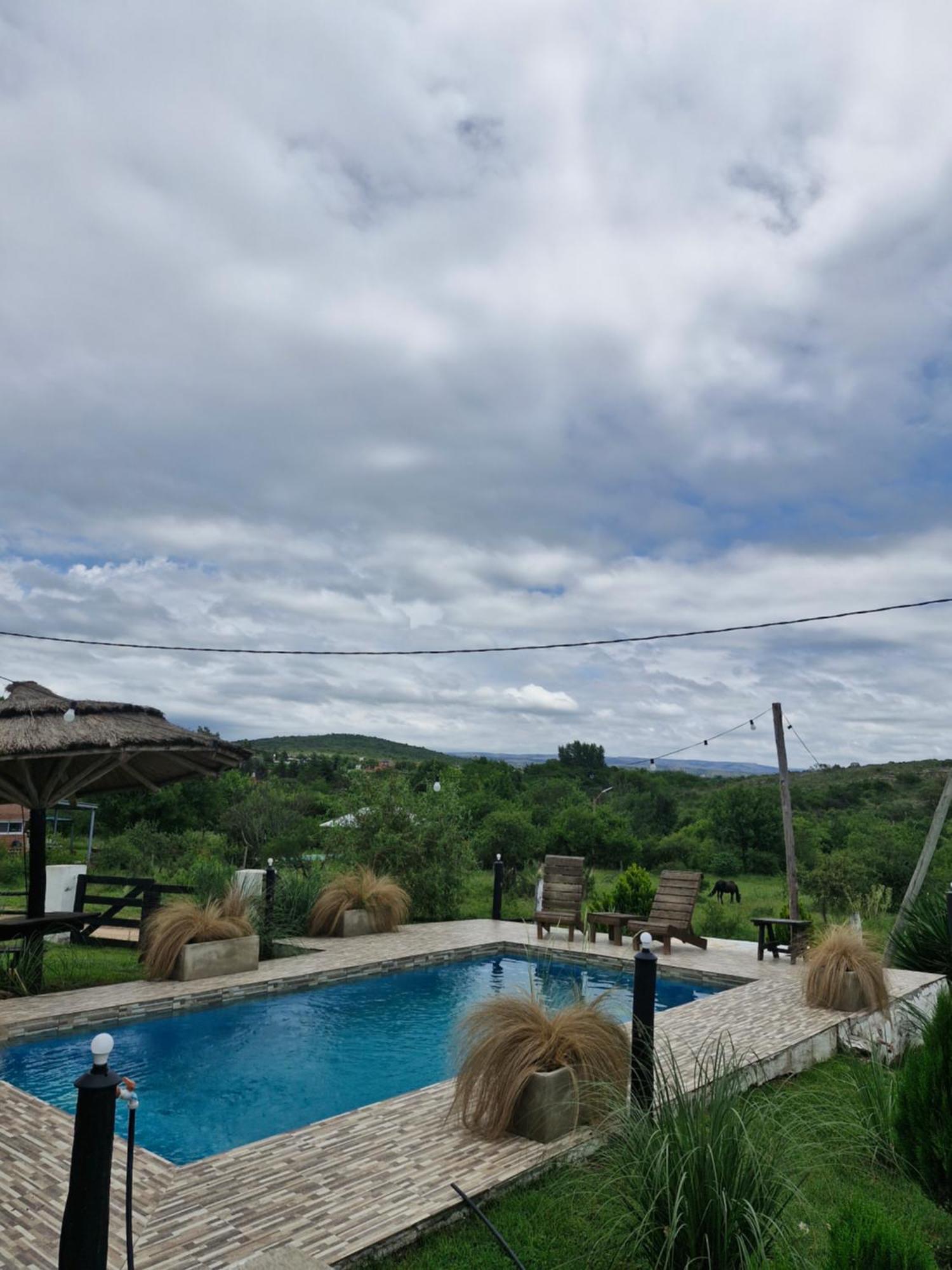 El Rincon De Jose Luis - Cabanas Y Restaurante Tanti Buitenkant foto