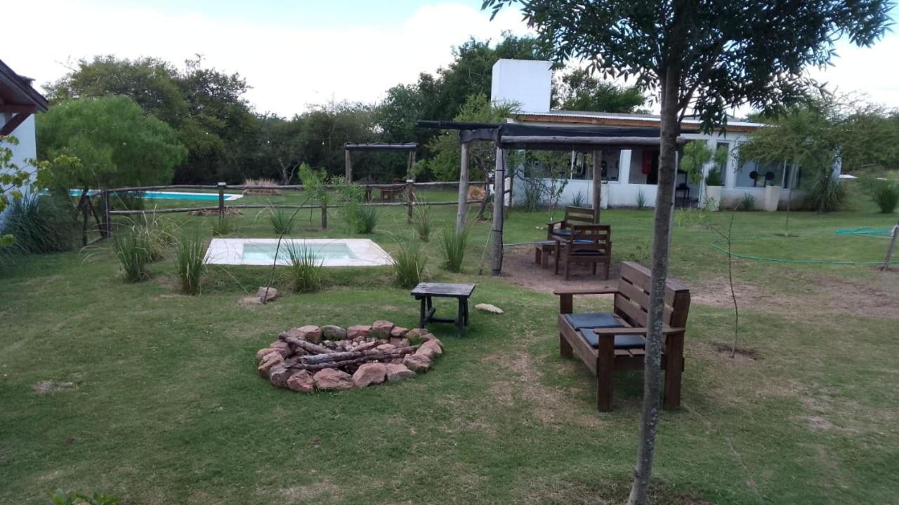 El Rincon De Jose Luis - Cabanas Y Restaurante Tanti Buitenkant foto